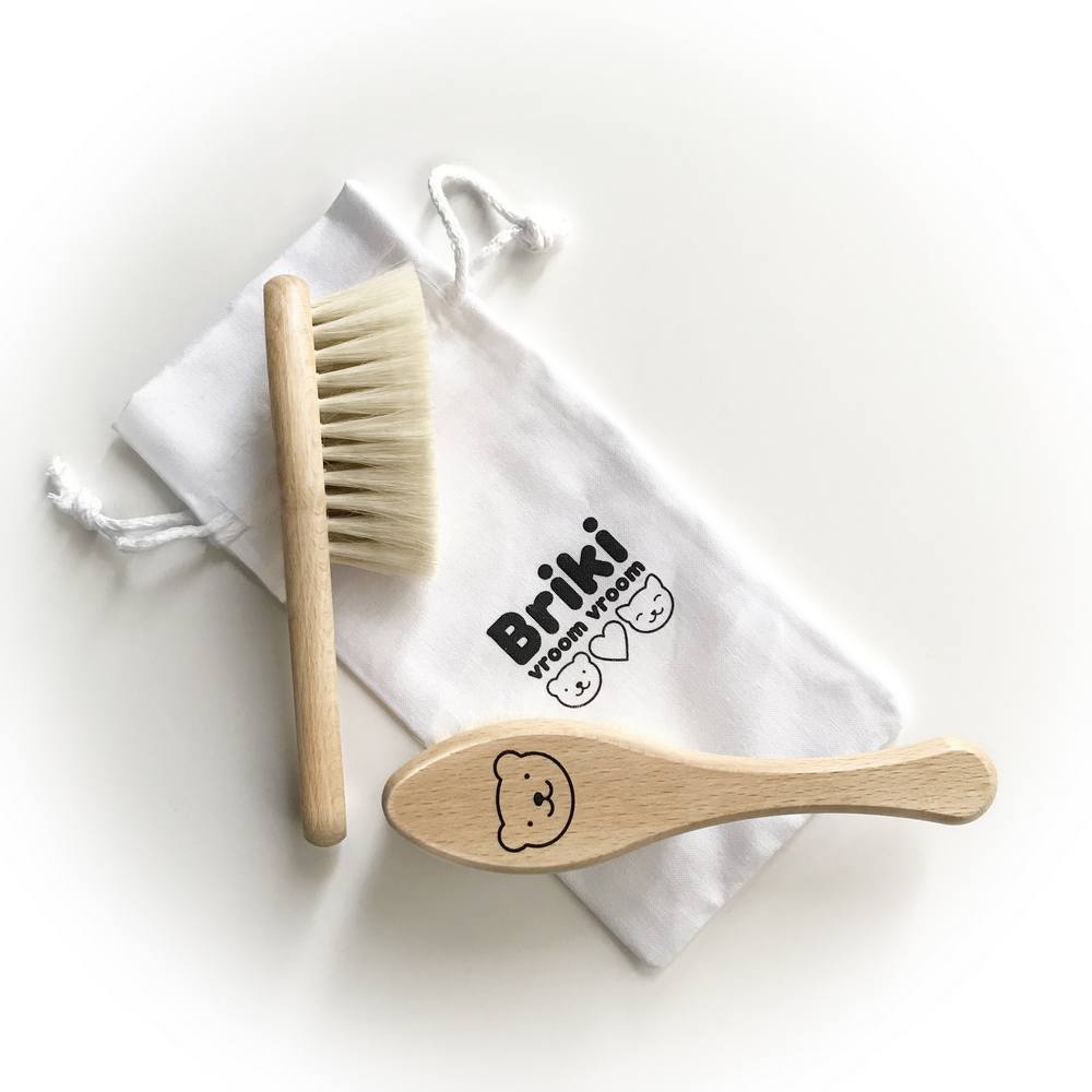 Brosse à cheveux bébé en bois